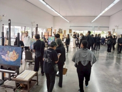 LINE_ALBUM_ดูงานศูนย์ศิลปชีพบางไทร จ_พระนครศรีอยุธยา_251124_239.jpg - โครงการเทิดทูล ชาติ ศาสนา พระมหากษัตริย์ รวมพลังแห่งความภัคดีของประชาชนเทศบาลตำบลสันป่าตอง  | https://www.sanpatong.go.th